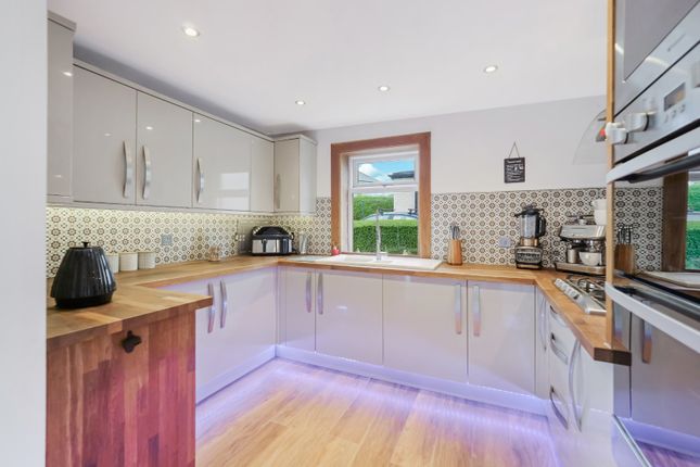 26, Gallowhill Road, Renfrewshire photo 3