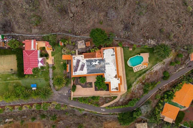 Villa for sale in Chio, Santa Cruz Tenerife, Spain