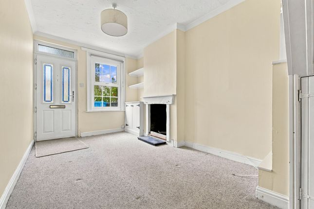 17 Clewer Fields, Windsor photo 3