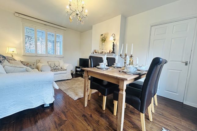 44, Newton Drive, Durham photo 2