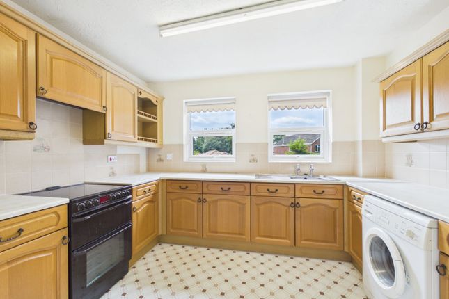 11 Henwick House,, Tollhouse Drive, Worcestershire photo 3