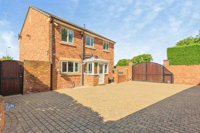 521, Doncaster Road, Wakefield photo 4