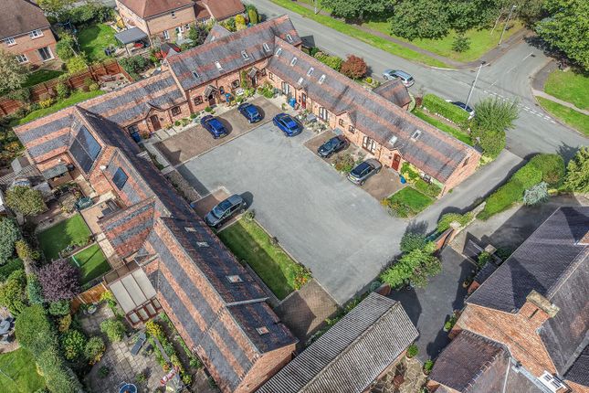 4, Green Barn Court, Stafford photo 4