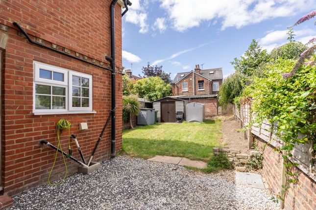 7, Bailey Road, Dorking photo 4