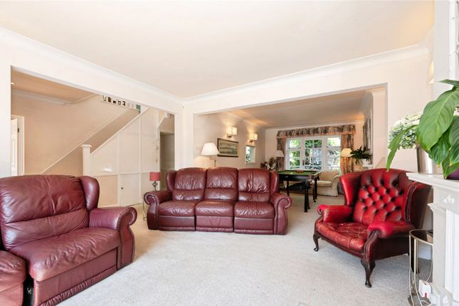 45, Robin Hood Lane, London photo 4