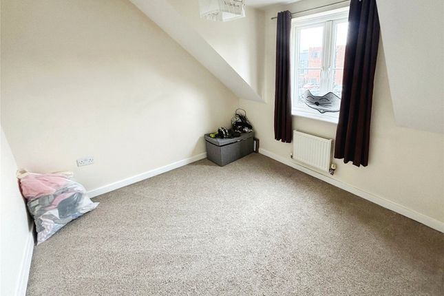 Terraced house to rent in Field View, Woodville, Swadlincote, Derbyshire