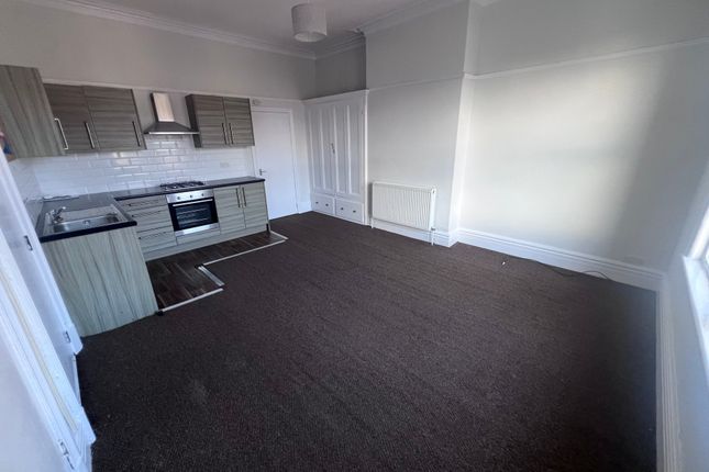 143, Read's Avenue, Blackpool photo 2