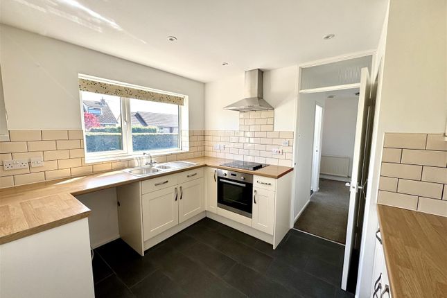 33, Inner Loop Road, Chepstow photo 3