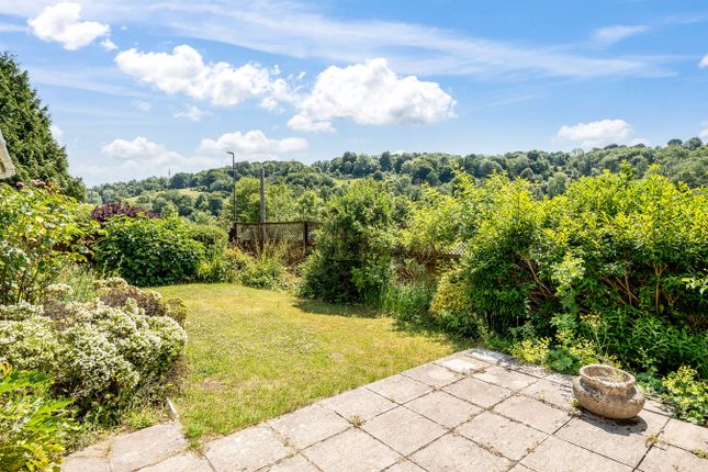 48, Nursery Drive, Stroud photo 2