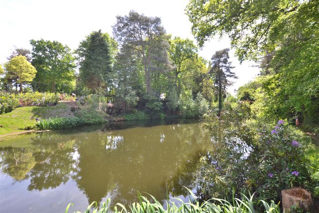 Plot 7, Grange Estate, Fleet photo 4