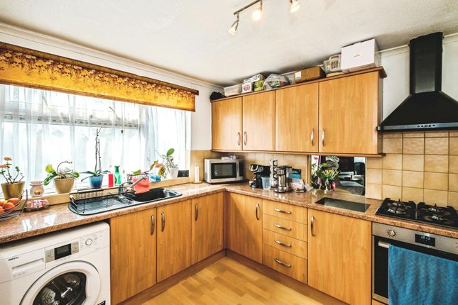 Flat 21, Aston House,, Freehold Street, West Sussex photo 3