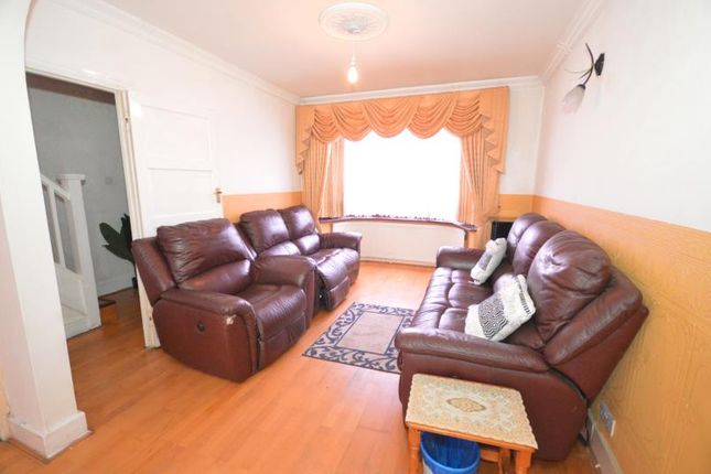 Thumbnail Terraced house to rent in Boundary Road, Plaistow, Lonodn