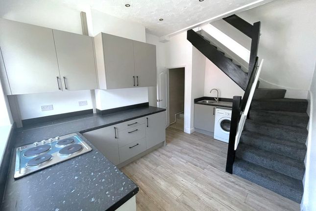 Stanley Street, Luton photo 2