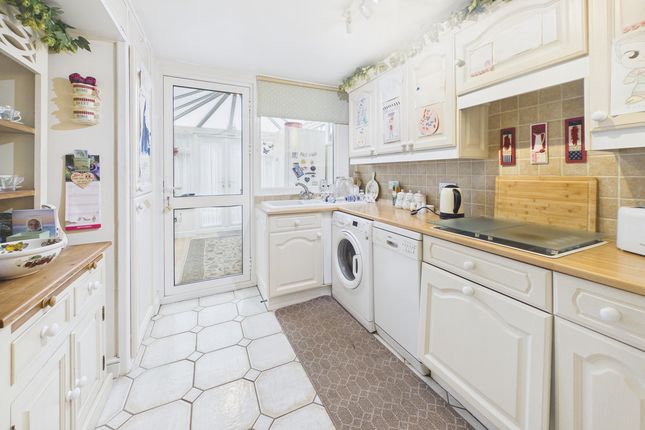 16, Datchworth Turn, Hemel Hempstead photo 5