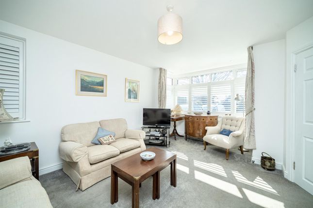 23A, Laburnum Grove, St. Albans photo 2