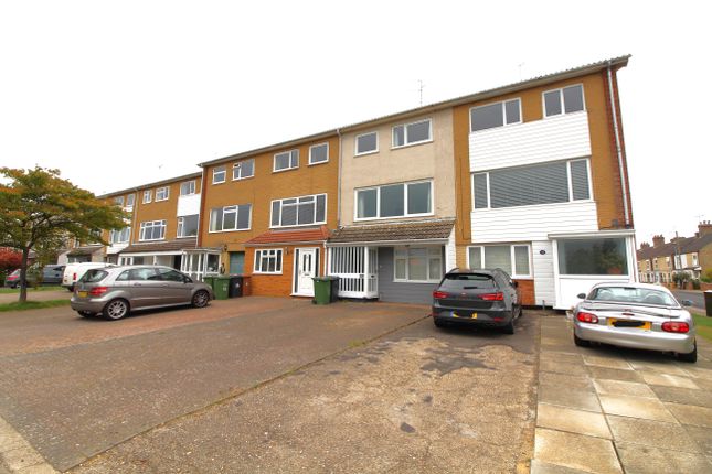 Thumbnail Town house to rent in Angus Court, Peterborough