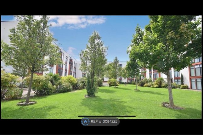 Beech House Lauriston Close, Manchester photo 3