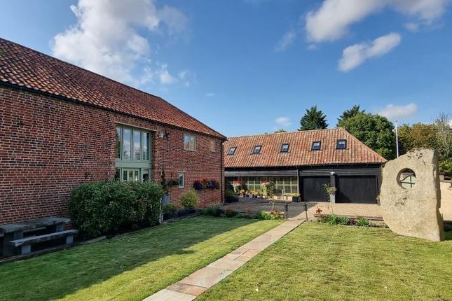 Thumbnail Barn conversion for sale in 122 High Street, Abbotsley, St. Neots