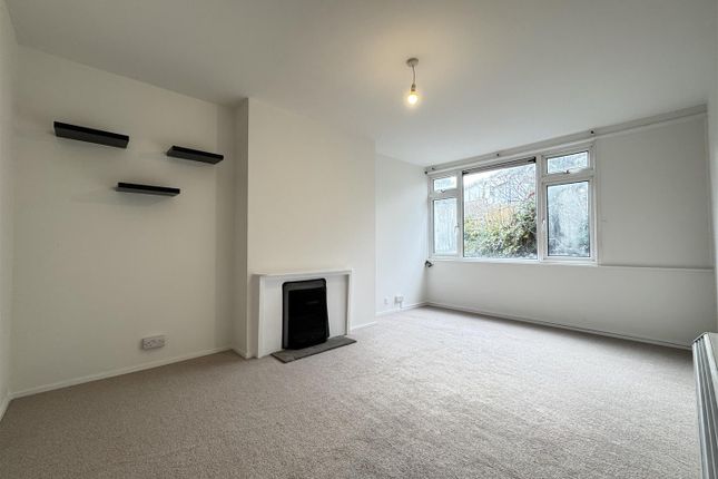 17a, Hampstead Road, Dorking photo 2