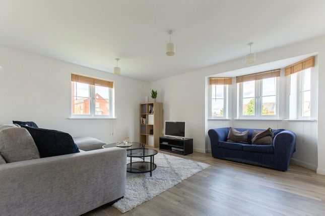 Flat 3, 30, Amis Walk, Bristol photo 4