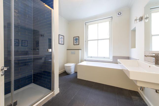 Flat 3, St Elmo Mansions, Gondar Gardens, London photo 4