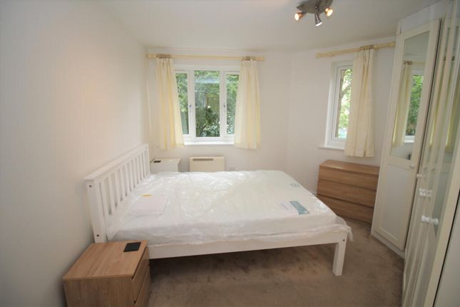Apt 8, Trinity Court, Cleminson Street, Salford photo 4