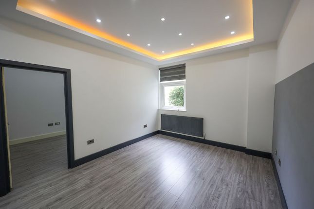 Jace Court, Flat 8, Priory Road, St Austell photo 3