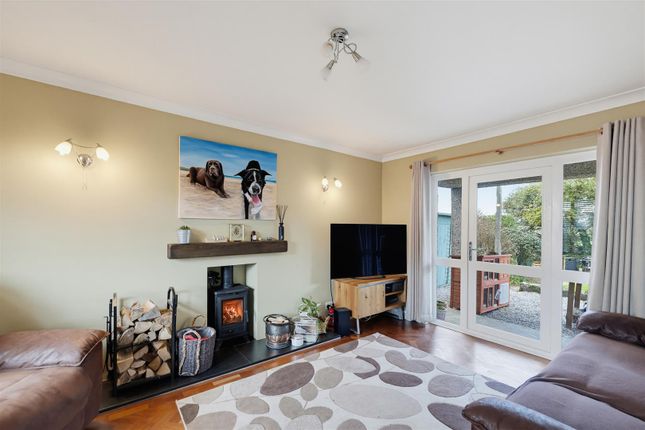 10, Cherry Tree Drive, Plymouth photo 2