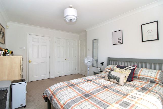 6 Hazlemere Court Amersham Road, High Wycombe photo 4