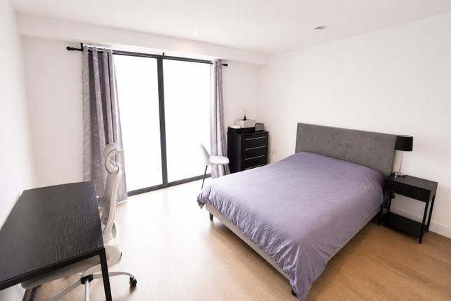 207, Hadrians Tower, Newcastle Upon Tyne photo 4
