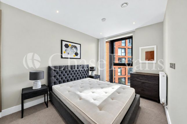 Flat 1103,, Morello House, Orchard Wharf, Poplar photo 4