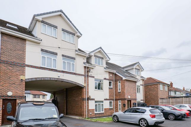 2-bed flat on 4 Knightsbridge Court, Pilch Lane, Roby, £97,000