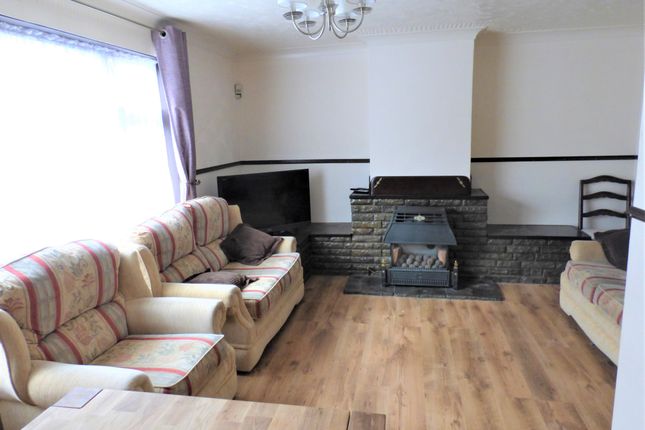 38, Connaught Road, Haverhill photo 3
