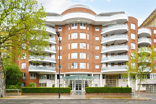 Thumbnail Flat for sale in St. Johns Wood Road, London