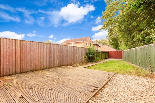 26, Pine Close, Bicester photo 3