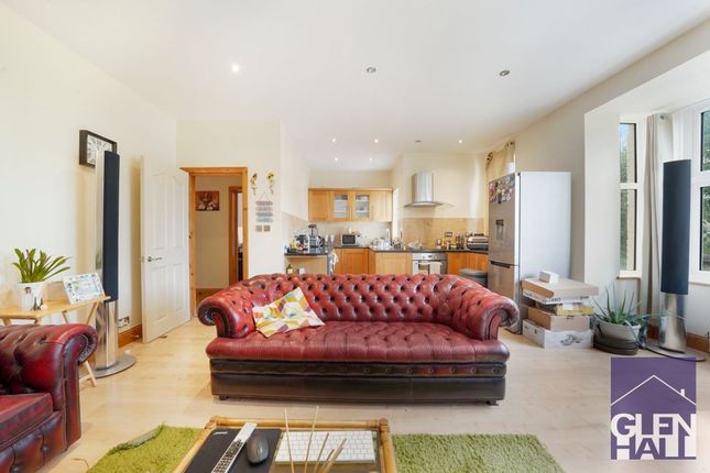 3 Coxshall Lodge, London photo 2