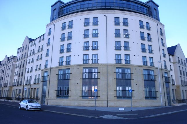 Thumbnail Flat to rent in 50, Newhaven Place, Edinburgh