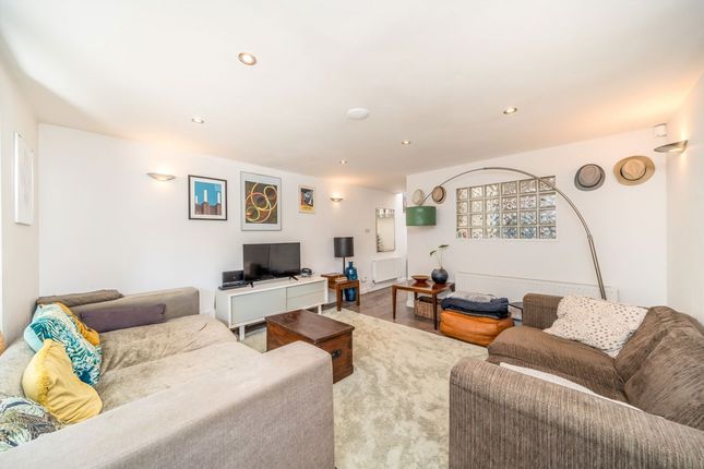 22, Ashby Road, London photo 3