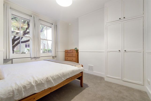 Maisonette for sale in Quill Lane, London