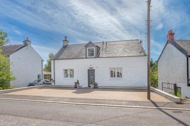 Thumbnail Detached house for sale in Dunkeld Road, Bankfoot, Perth