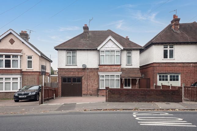 54 Bushey Hall Road, Bushey photo 2
