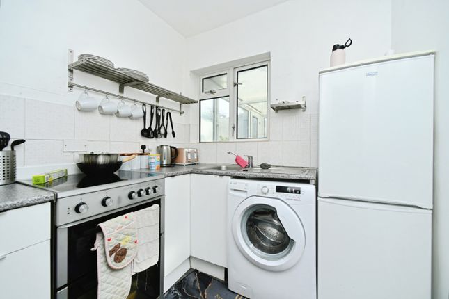 8, Arlington Gardens, Brighton photo 3