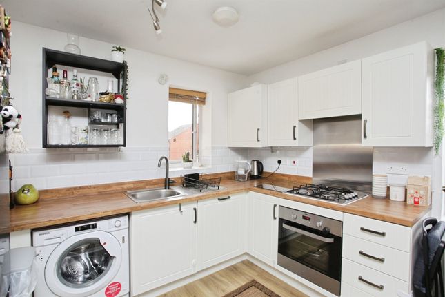 Flat 8, Hearth House, Signalman Court, RUGBY photo 4