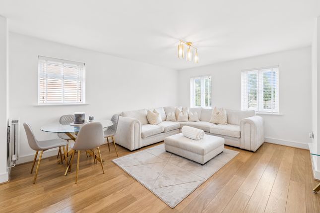 Thumbnail Flat for sale in Ref: Sb - Hurley Close, Banstead