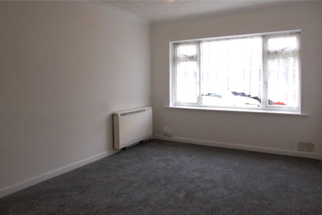 8, Heights Approach, Poole photo 5