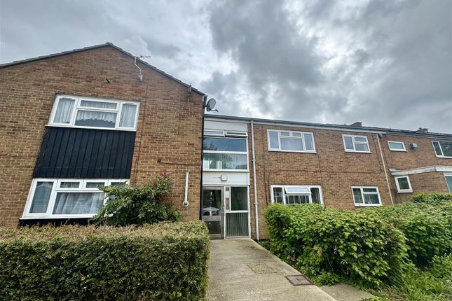 Thumbnail Flat to rent in Purford Green, Harlow, Essex