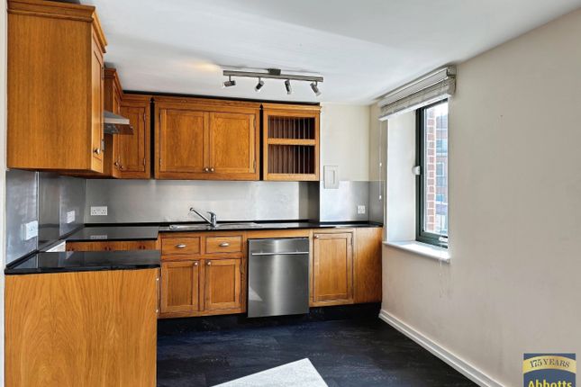 Flat 2, Ipswich photo 3