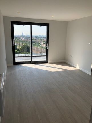 Thumbnail Flat to rent in London Road, Wembley