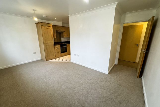 63 Rocheforte House, Roche Close, Rochford photo 4