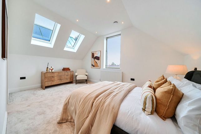 Cranford Lane, Heston photo 2